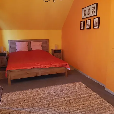 Nador Apartman Apartman *